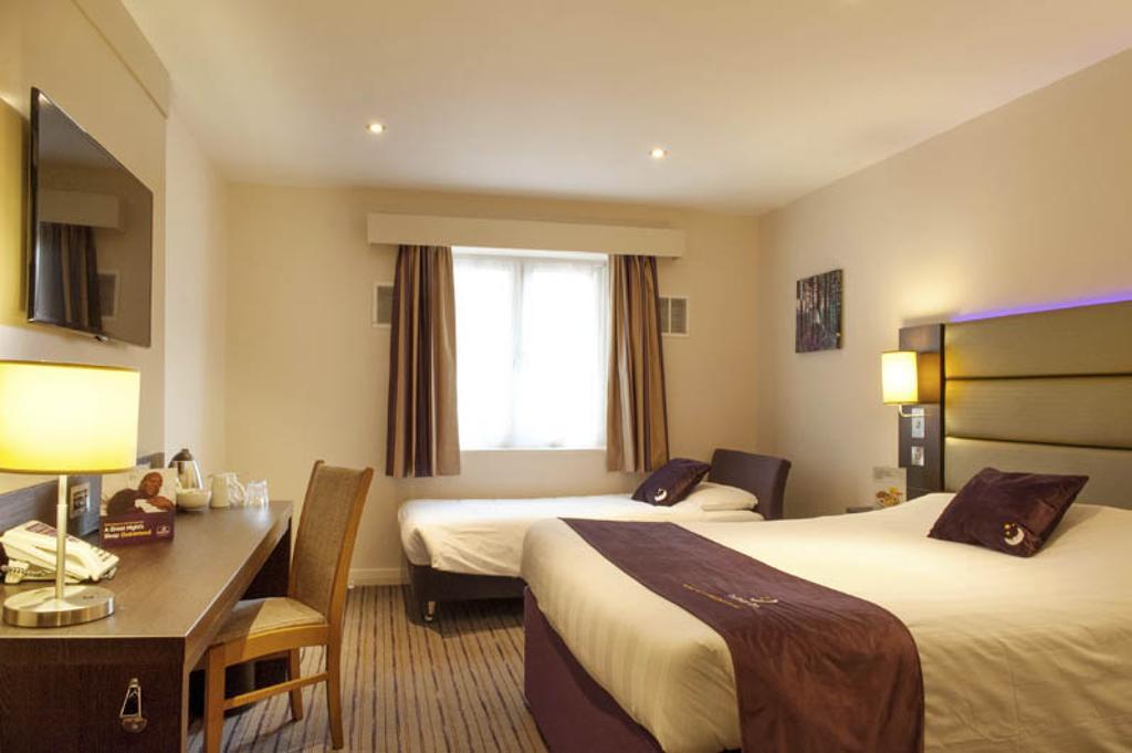 Premier Inn London Croydon West - Purley A23 Стая снимка