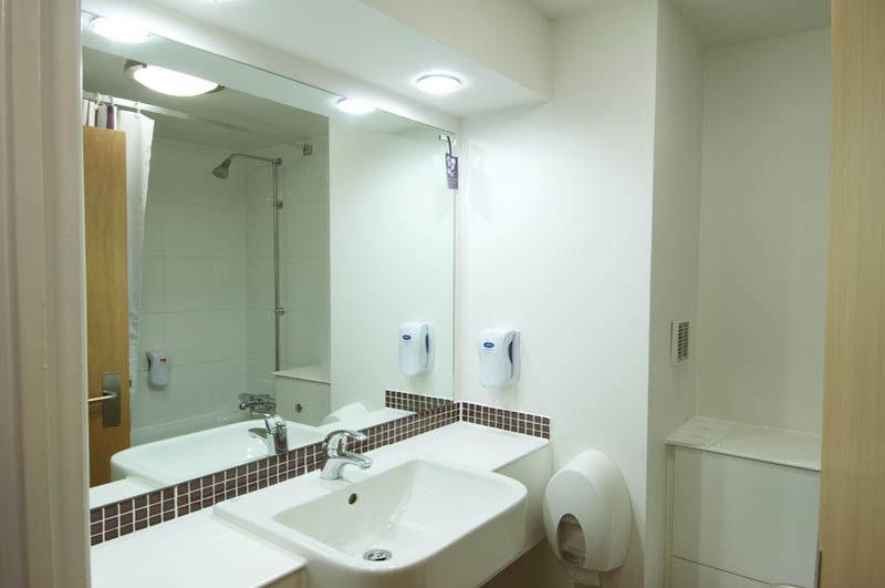 Premier Inn London Croydon West - Purley A23 Екстериор снимка