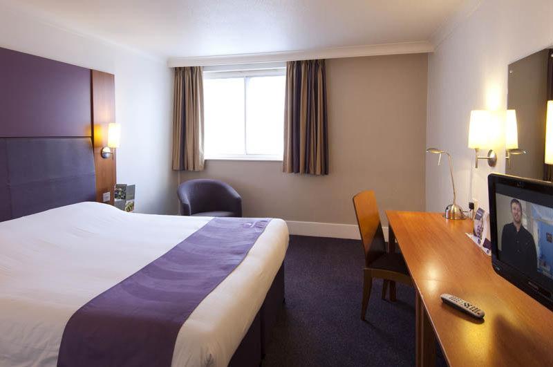 Premier Inn London Croydon West - Purley A23 Екстериор снимка